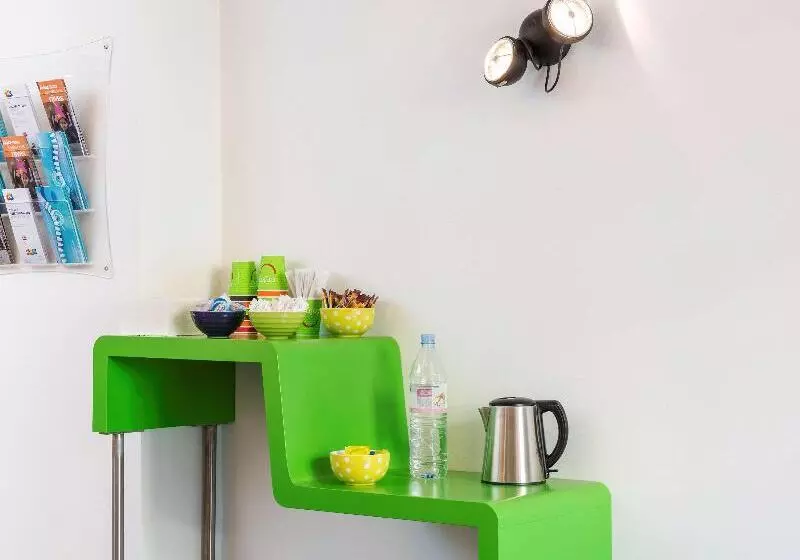 ホテル Ibis Styles Paris Eiffel Cambronne