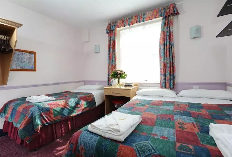 Отель Marble Arch Inn