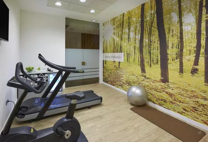 فندق Nh Ciudad De Almería