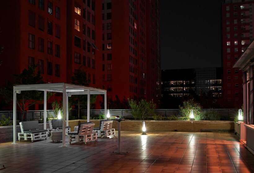 فندق NH Valencia Las Artes