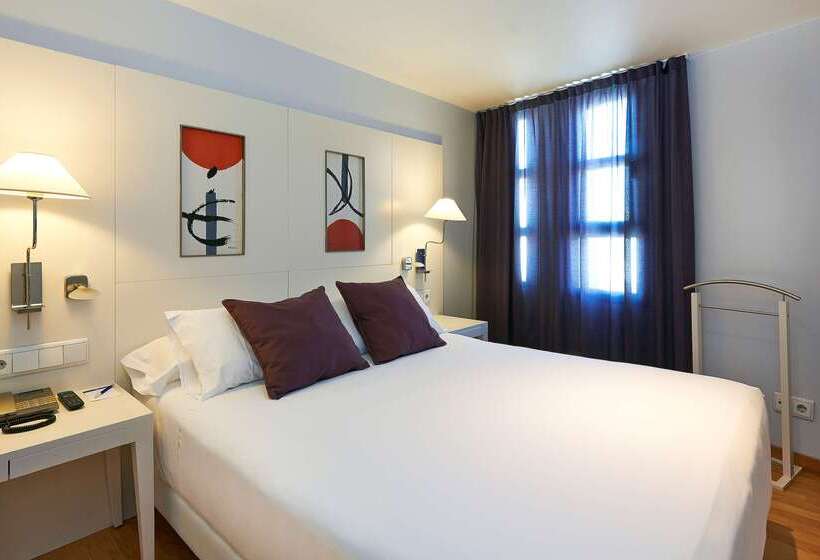 فندق NH Valencia Las Artes