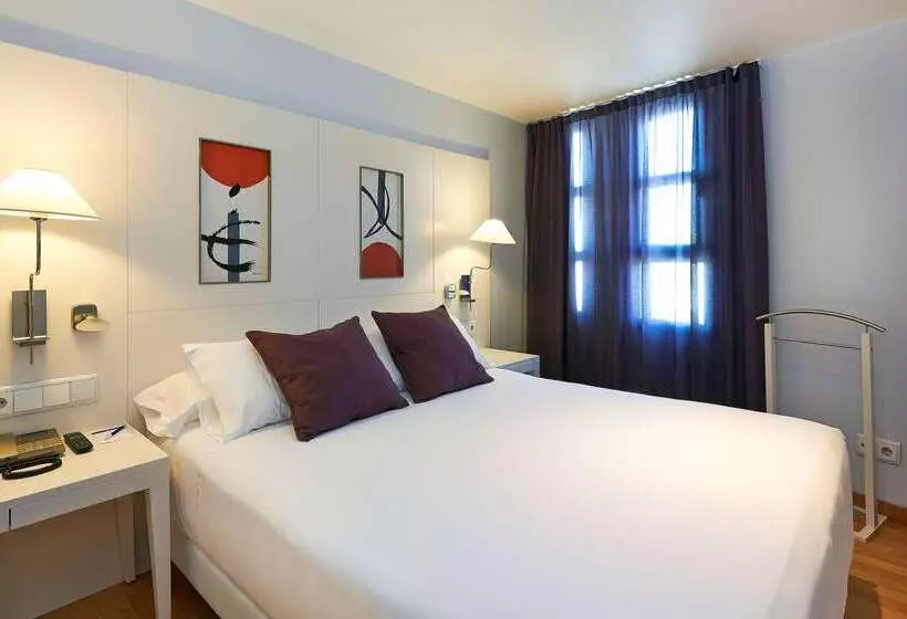 فندق NH Valencia Las Artes