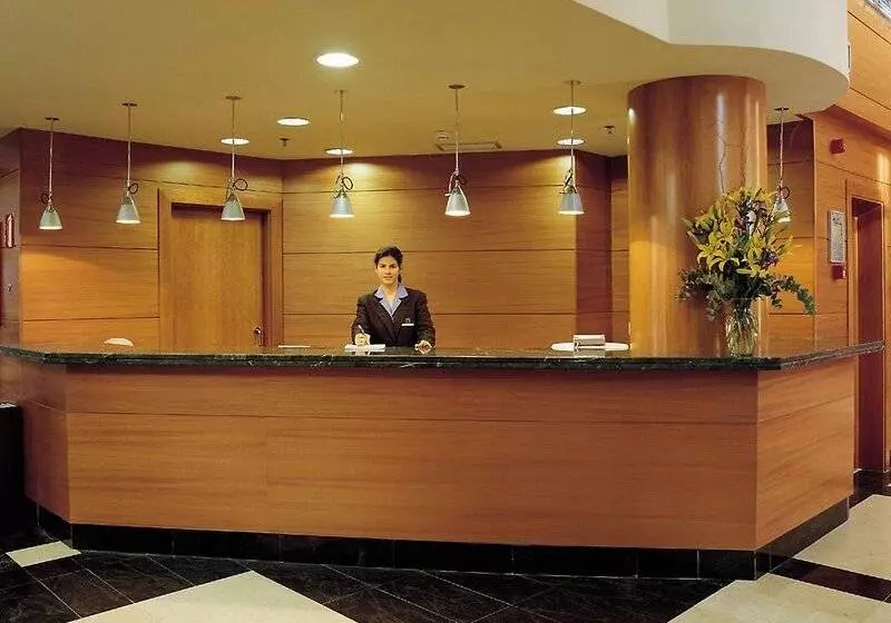 فندق NH Valencia Las Artes