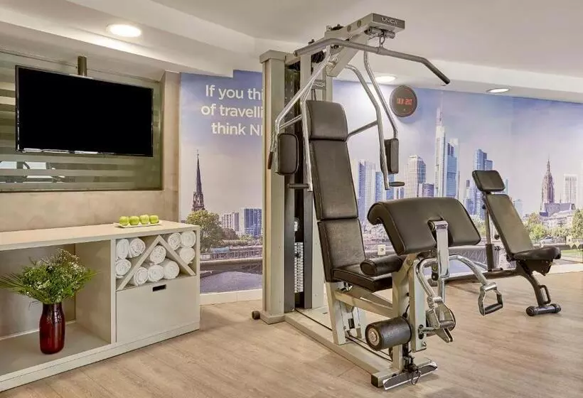 فندق NH Valencia Las Artes