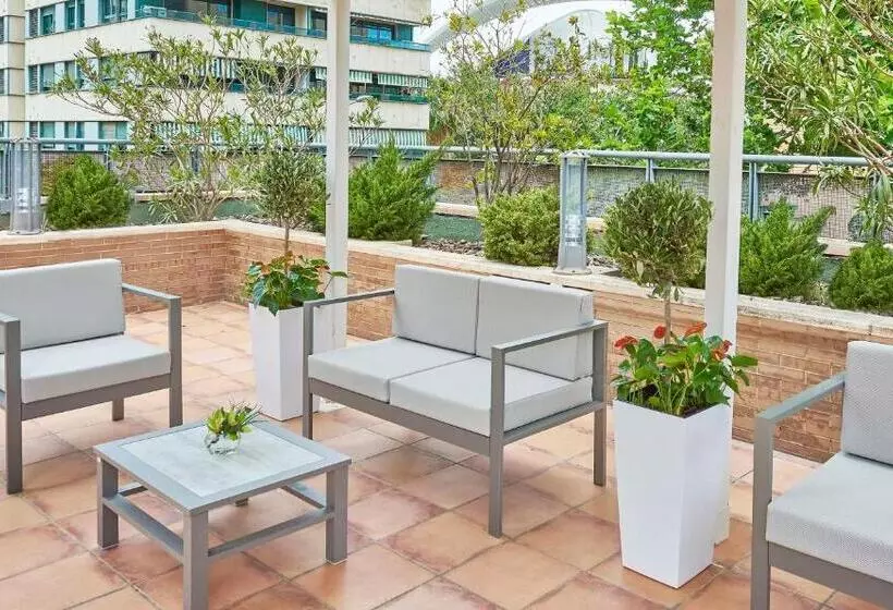 فندق NH Valencia Las Artes