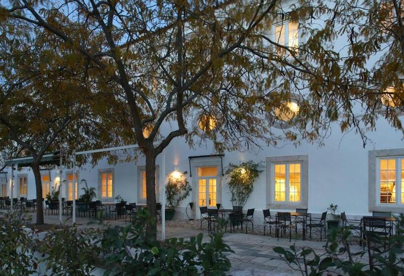 Отель Pateo Dos Solares Charm