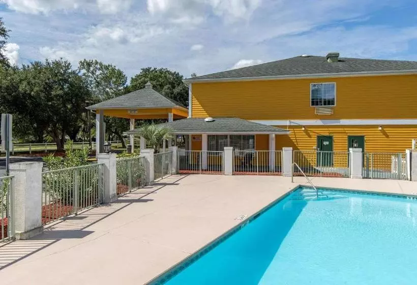 فندق Quality Inn