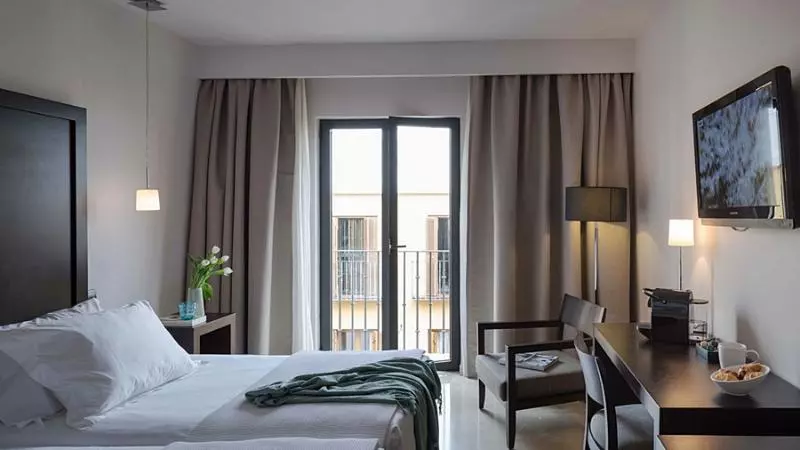 هتل Rey Alfonso X