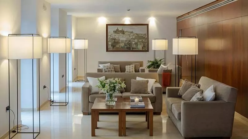 هتل Rey Alfonso X