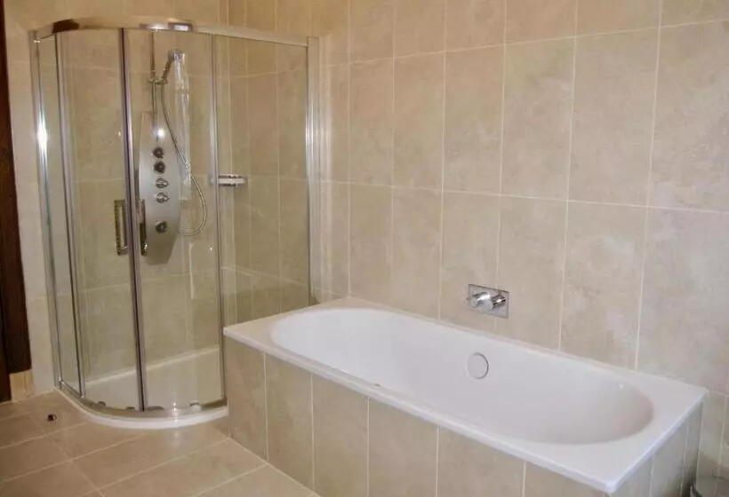 Сельский отель Dalrachney Lodge