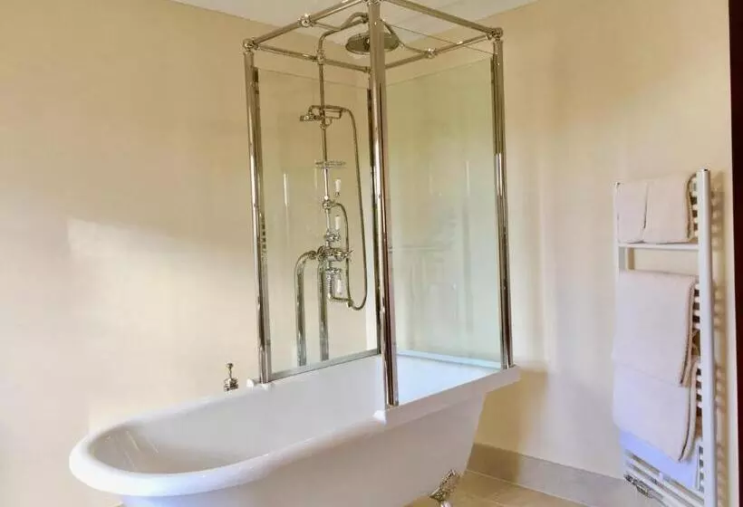 Сельский отель Dalrachney Lodge