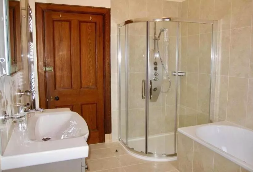 Сельский отель Dalrachney Lodge