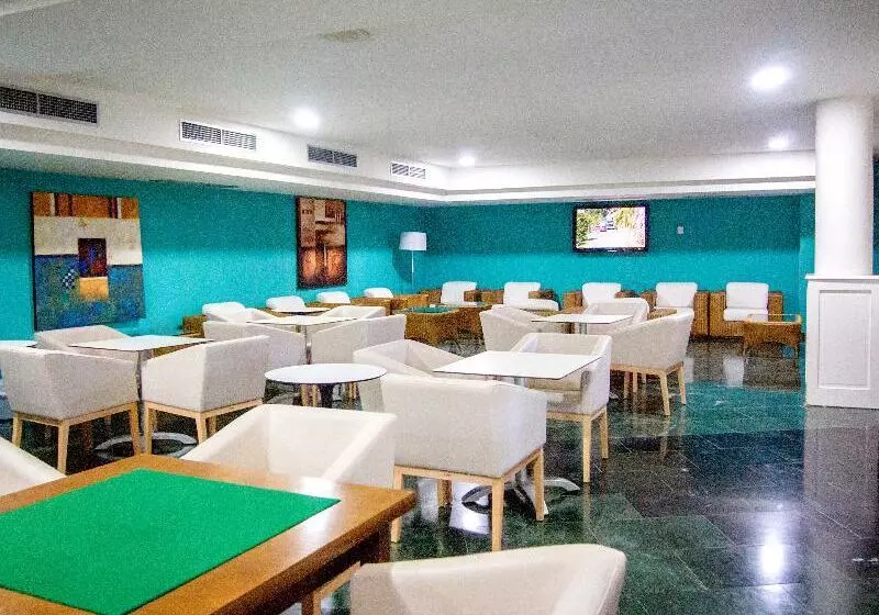 בית מלון כפרי Servigroup Marina Playa