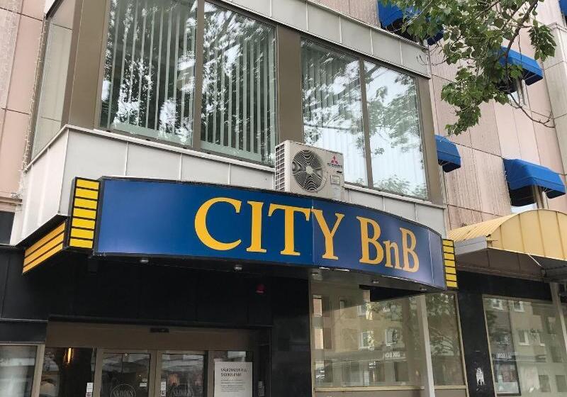 هتل Skoogs City Bnb