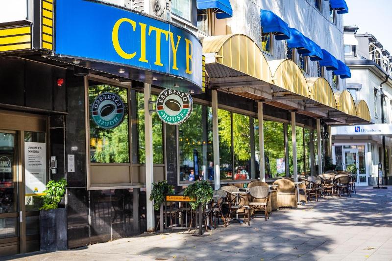 هتل Skoogs City Bnb