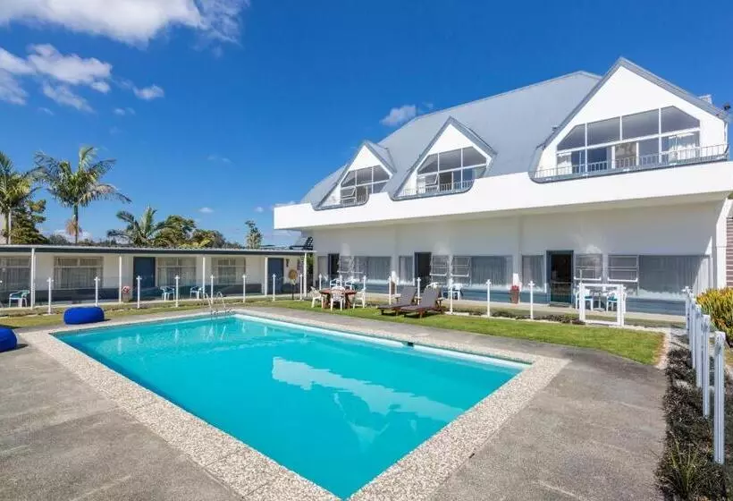 Aloha Seaview Resort Motel