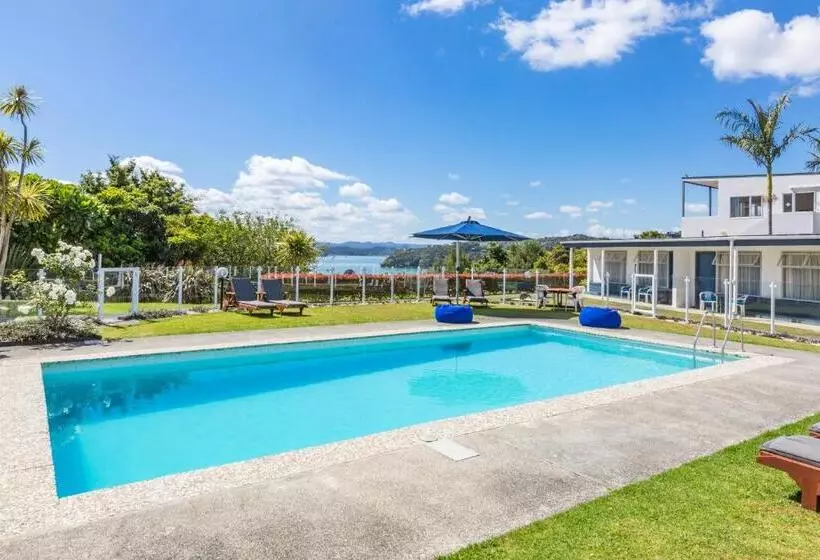 Aloha Seaview Resort Motel