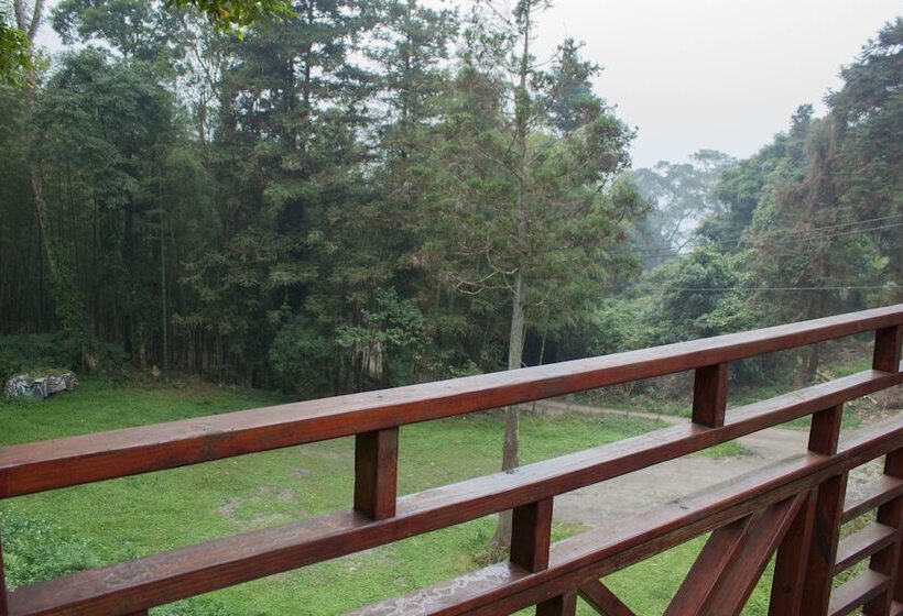 تختخواب و صبحانه Xitou Star Homestay