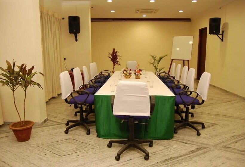 בית מלון כפרי The Golden Park