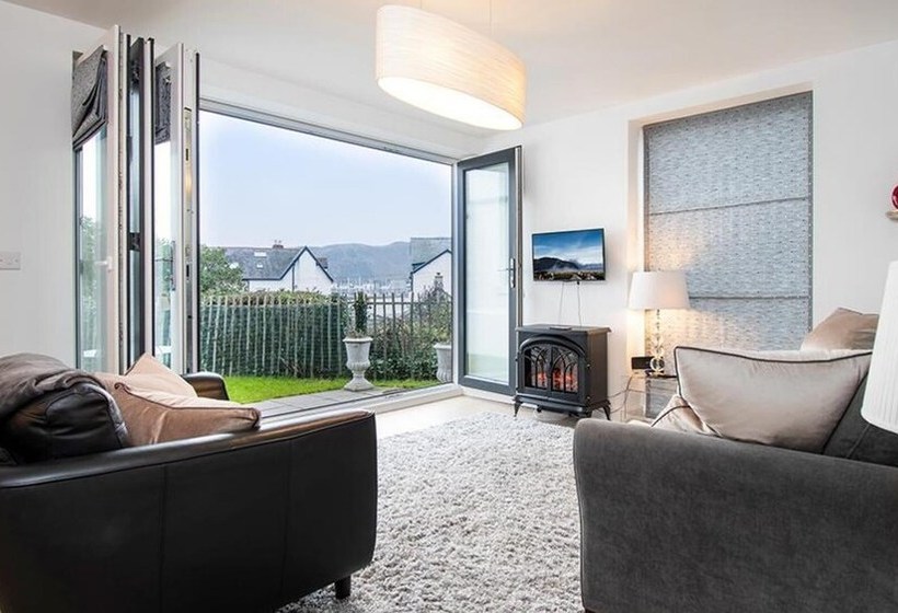 Number Eleven, Beautiful 5 Star Apartment In Deganwy