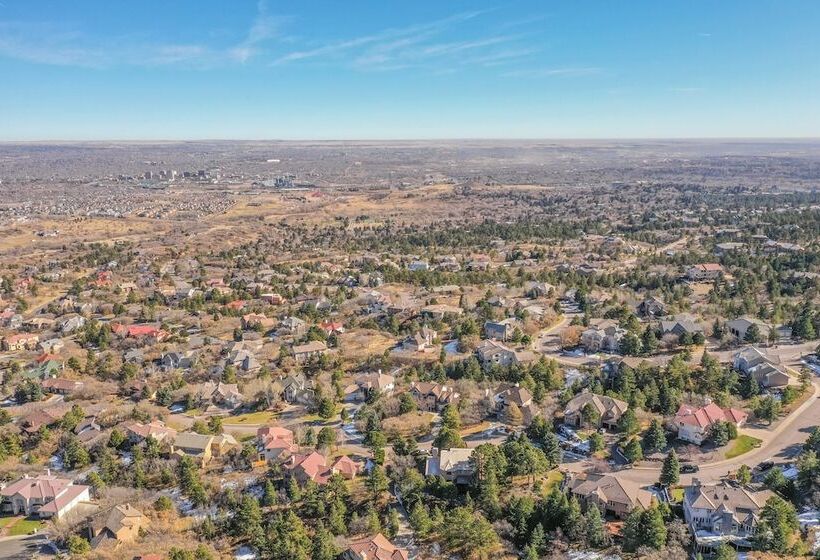 Skyway Extravagant & Luxury Views W/deck & Bar