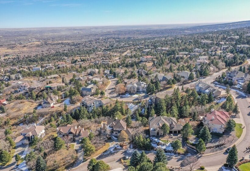 Skyway Extravagant & Luxury Views W/deck & Bar