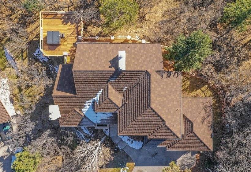 Skyway Extravagant & Luxury Views W/deck & Bar