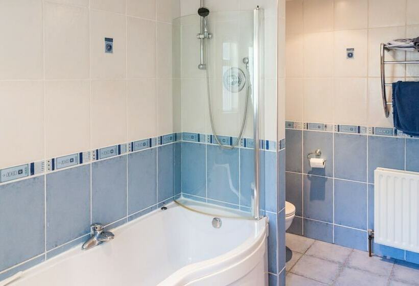 23 Hillsborough Road B&b