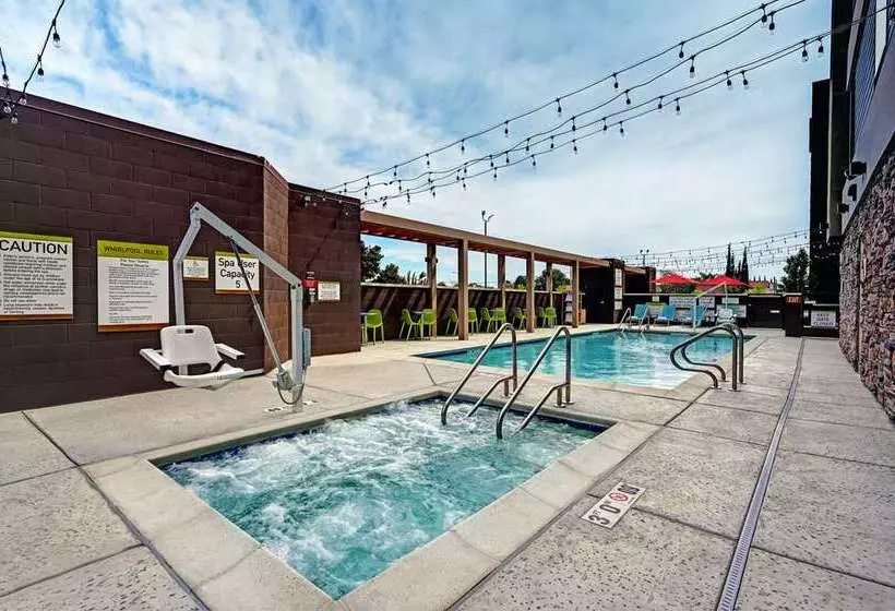 Hotelli Home2 Suites By Hilton Tracy