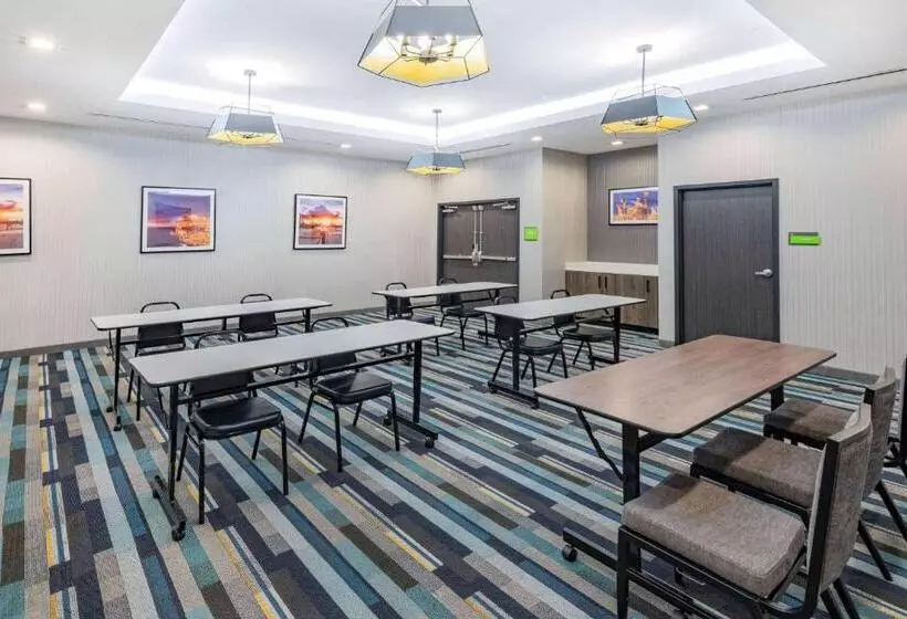 Hotelli La Quinta Inn & Suites By Wyndham Texas City I 45