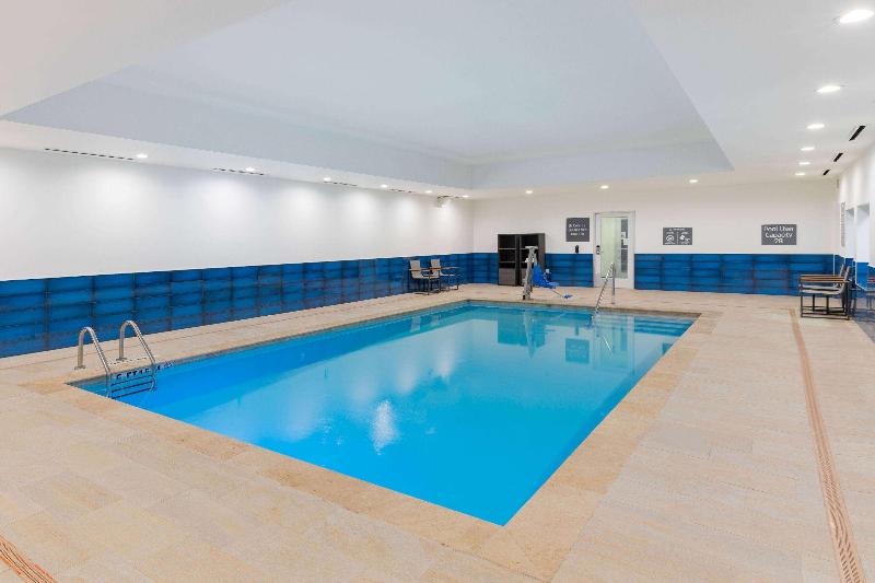 ホテル La Quinta Inn & Suites By Wyndham Texas City I 45