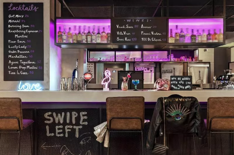 Hotel Moxy Bucharest Old Town