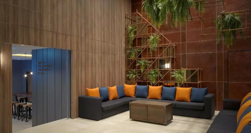 Prime Town   Posh & Port Hotel Phuket