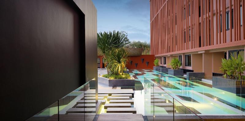 Prime Town   Posh & Port Hotel Phuket