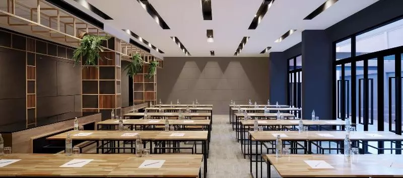 Prime Town   Posh & Port Hotel Phuket