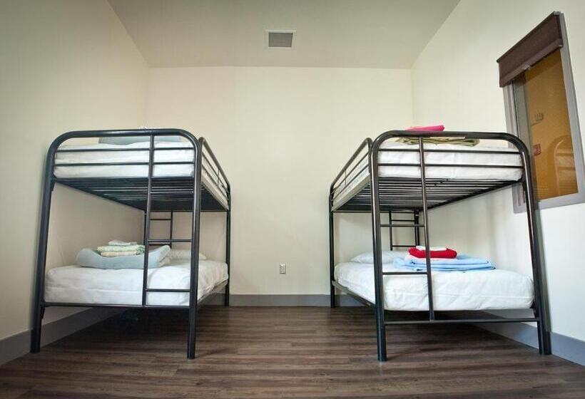 Nashville Downtown Hostel Adults Only