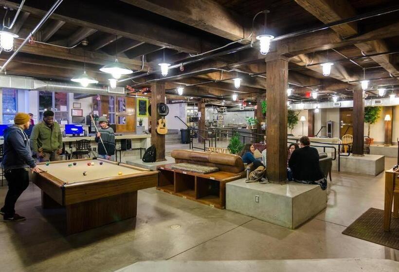 Nashville Downtown Hostel Adults Only