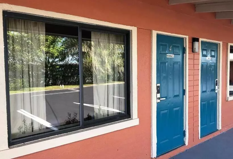 Ocala Cove Motel