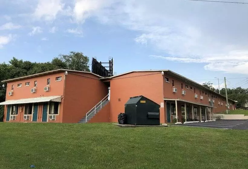 Ocala Cove Motel