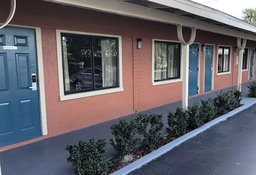 Ocala Cove Motel