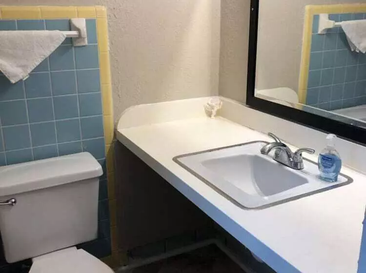 Ocala Cove Motel