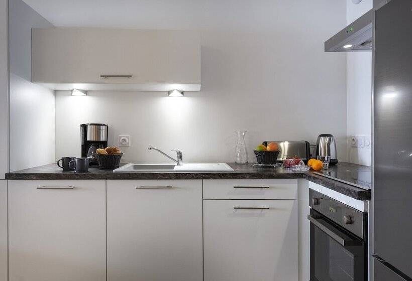 住所  Terresens   Le Diamant Des Neiges