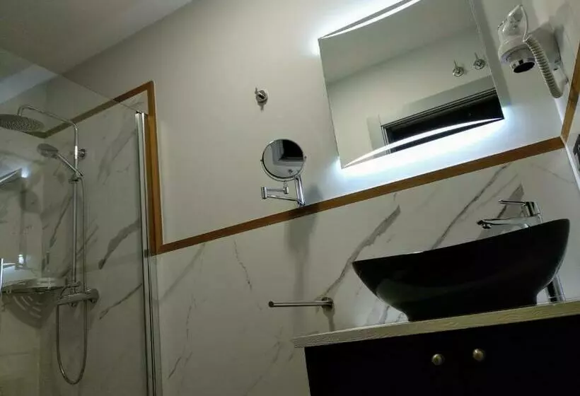 Hostal Canton Plaza