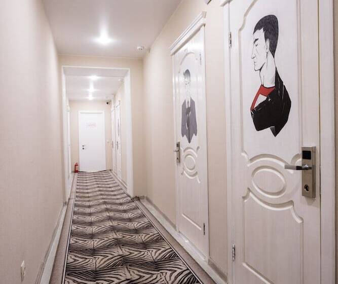 هتل Begemot Mayakovskaya