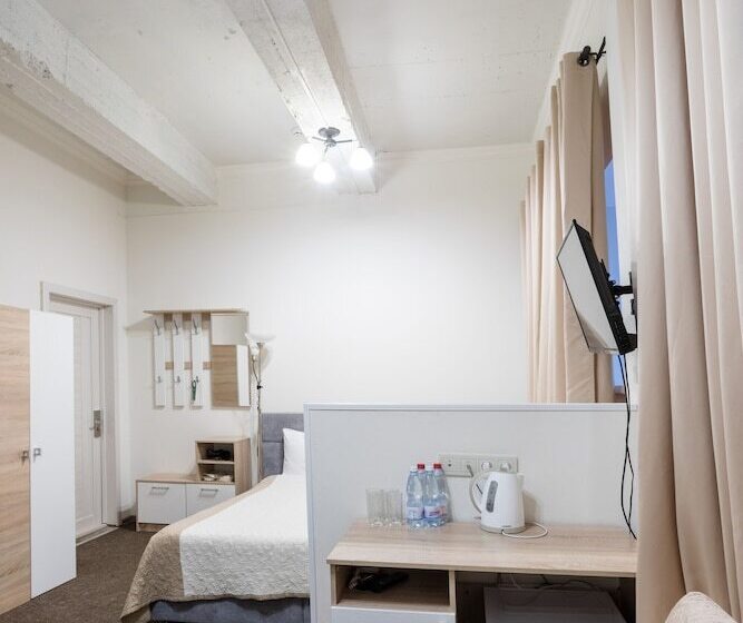 هتل Begemot Mayakovskaya