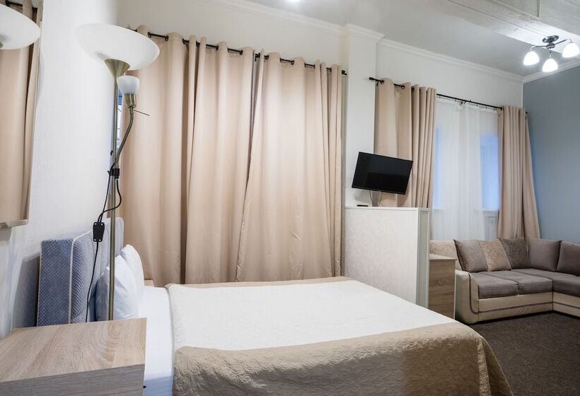 هتل Begemot Mayakovskaya