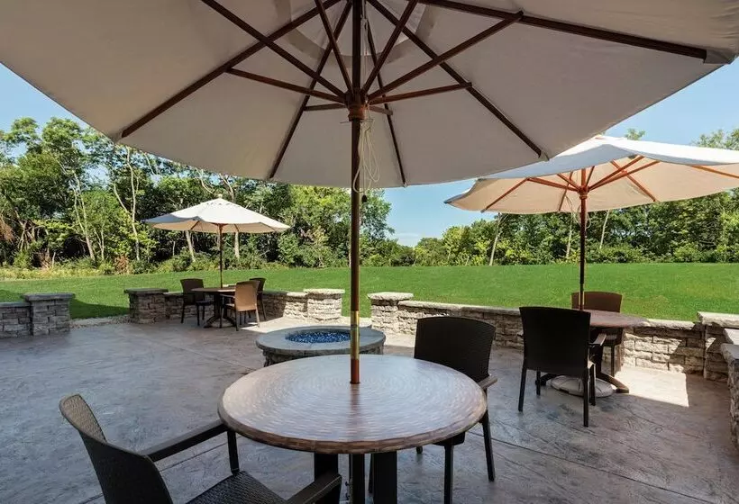 Cobblestone Hotel & Suites   Urbana