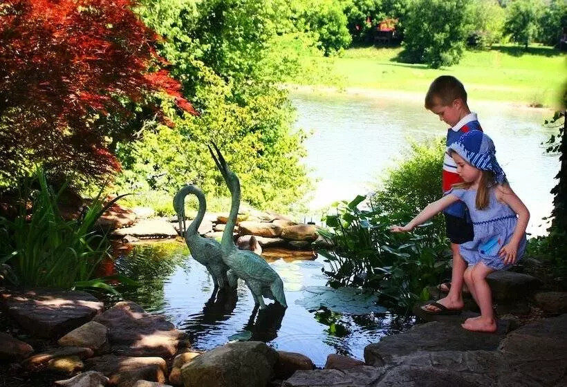 ホテル Jack S White River Fishing Resort