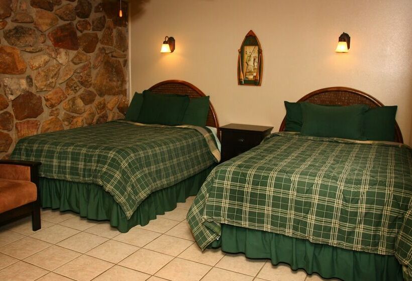 فندق Jack S White River Fishing Resort