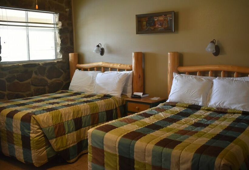 فندق Jack S White River Fishing Resort